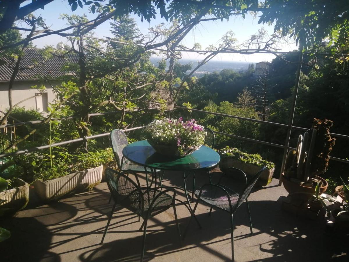 Casa Vacanze Le Violette Villa Brunate Exteriör bild